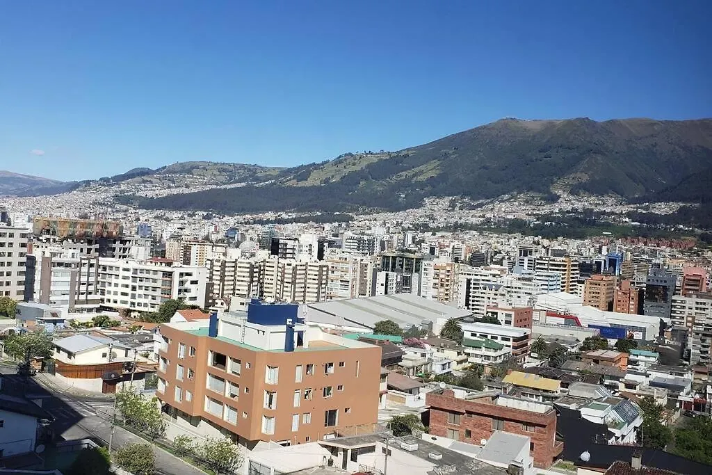 Excelente Vista Ciudad Quito,Parque, Piscina,Balcon,Sauna,Tranquilo Encantador Seguridad 24-7 0*, Quito