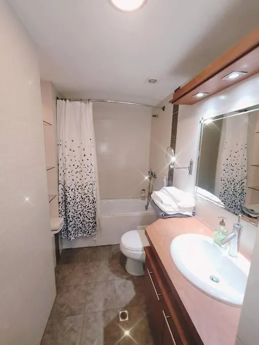 Apartment Excelente Vista Ciudad Quito,Parque, Piscina,Balcon,Sauna,Tranquilo Encantador Seguridad 24-7